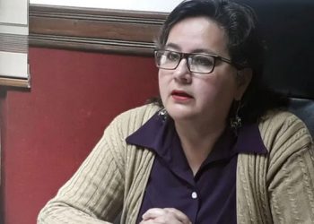 Ministra de Trabajo le pide a Iván Arias que ‘no justifique su ineficiencia’ con mentiras