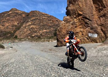 Salvatierra gana la carrera Baja 500 y pasa a ser líder de su categoría en el ranking de la temporada