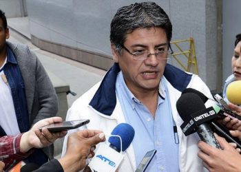 Justiniano confirma que Lizárraga gestionó el ‘préstamo’ de armas químicas de Ecuador