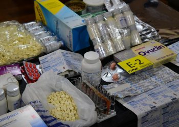 Autoridades investigan dónde se genera el tráfico de medicamentos en Bolivia