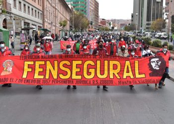 Trabajadores de la CNS están en paro de 48 horas, piden destituir a la gerente