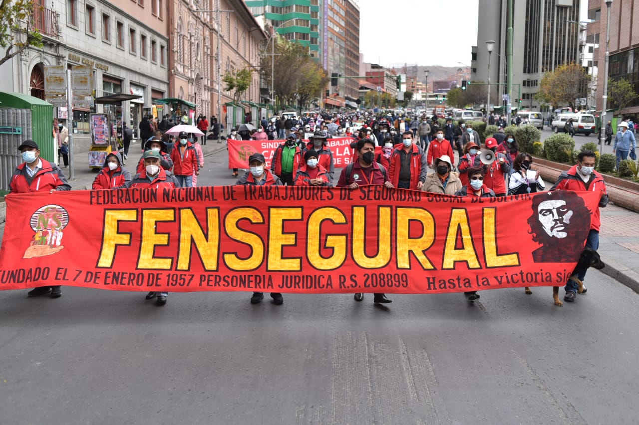 Trabajadores de la CNS están en paro de 48 horas, piden destituir a la gerente
