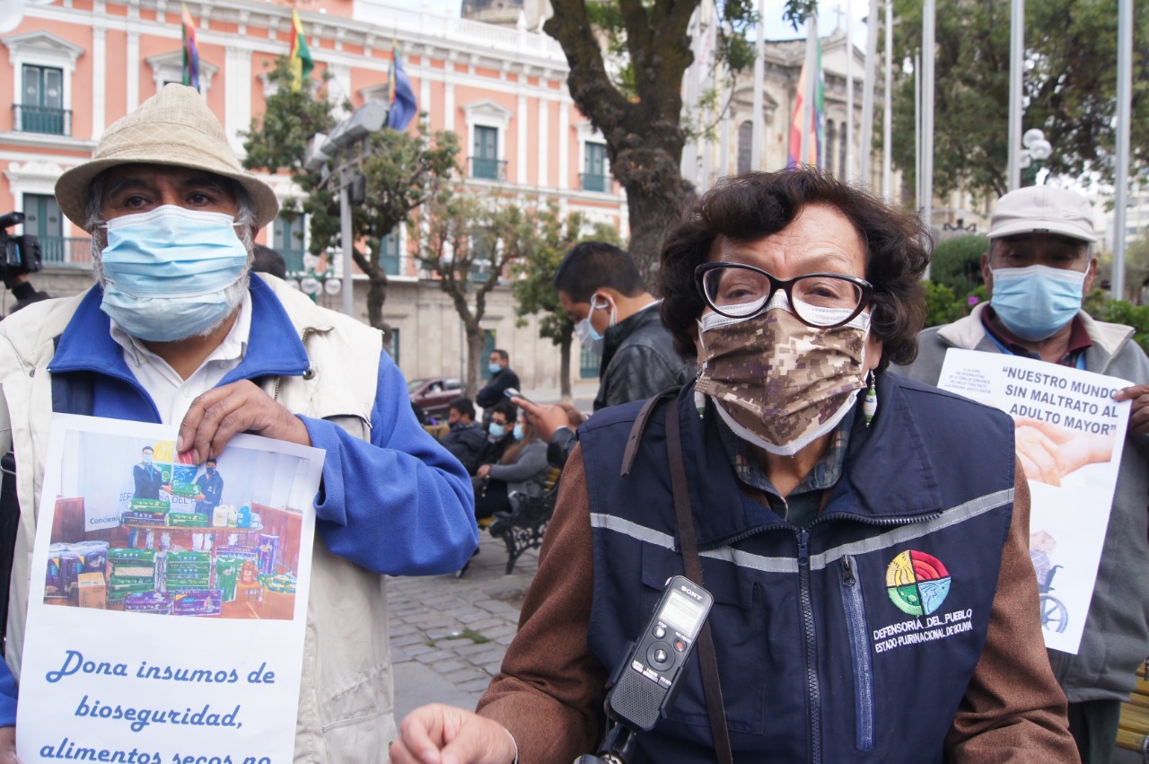 La Defensoría emprende campaña de recolección de abrigo y alimentos para adultos mayores