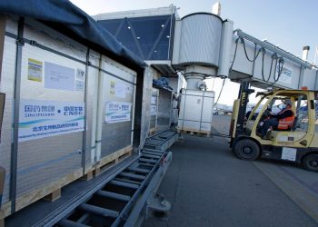 El Gobierno prevé que en julio llegarán a Bolivia tres tipos de vacunas contra el COVID-19