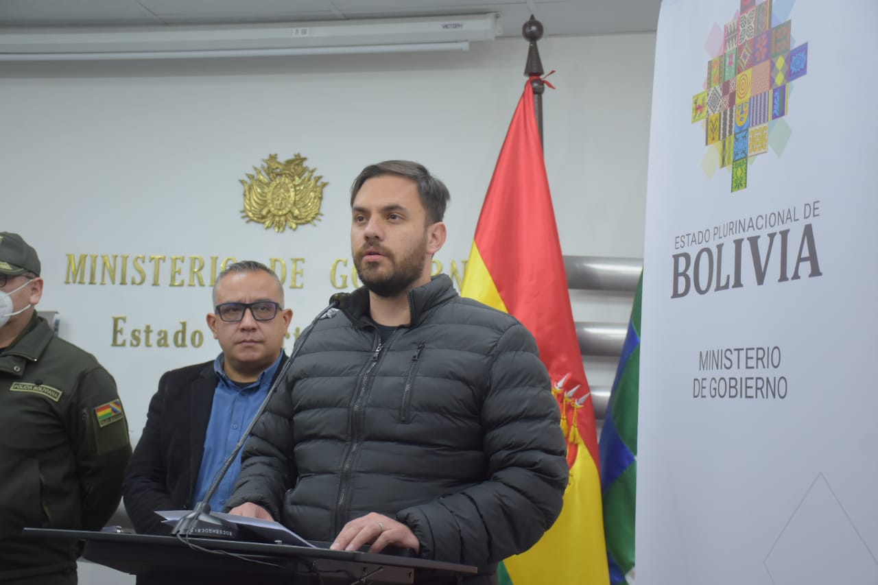 Del Castillo confirma muerte de policía en una ‘emboscada’ armada cocalera en Coripata