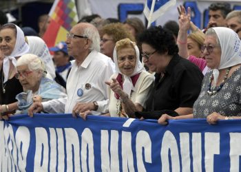 Madres de Plaza de Mayo piden perdón a Bolivia y exigen ‘las penas más severas’
