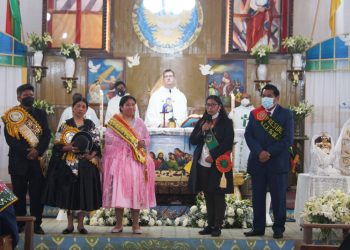La entrada de El Alto se realiza con una masiva asistencia del público y algunas infracciones
