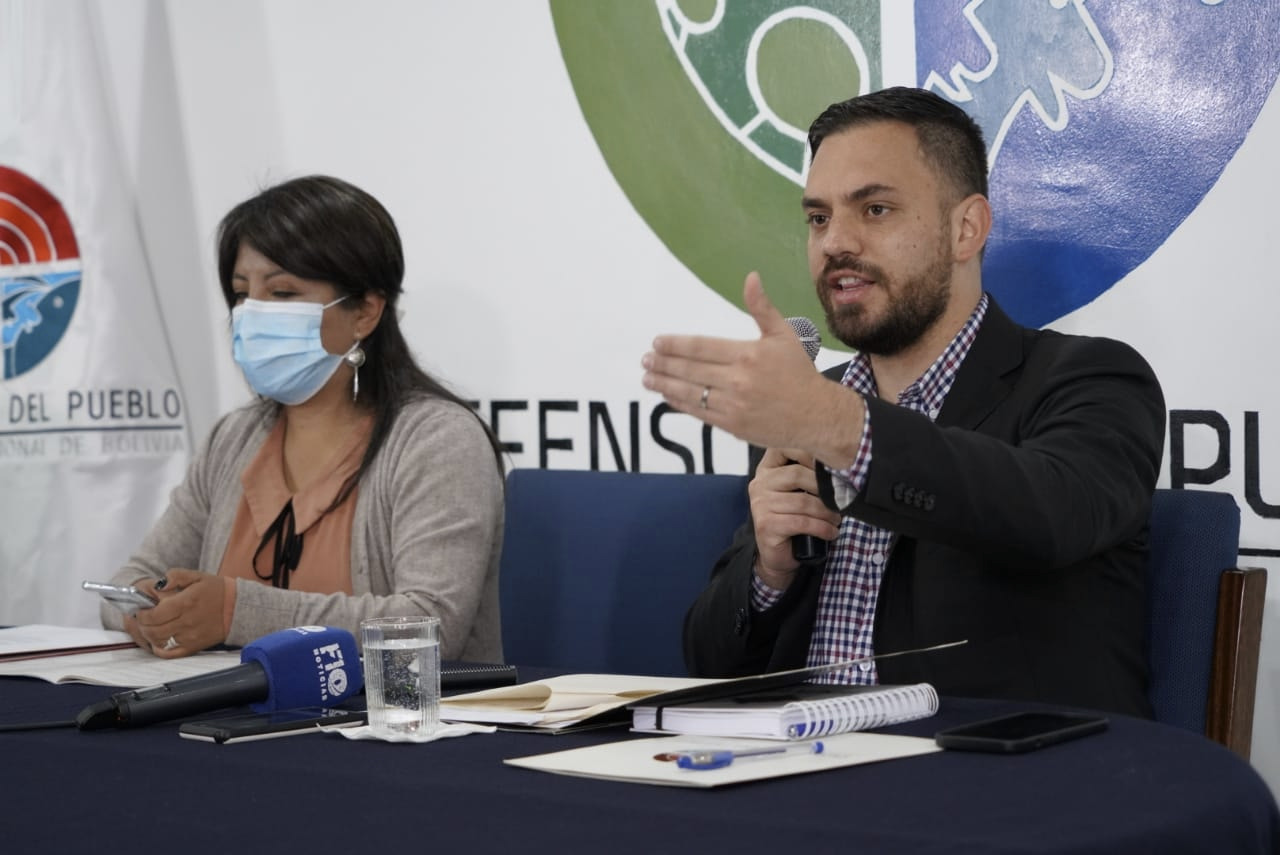 Bolivia decreta regularización migratoria de extranjeros en situación irregular