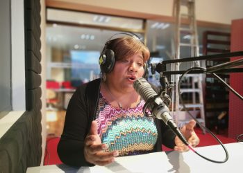 Giovana Angola, de profesora de música a solista de covers