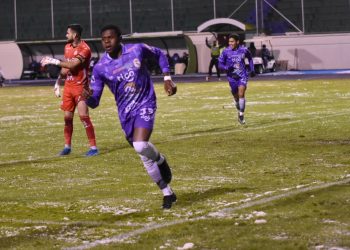 Real Potosí gana y San José, en la cuerda floja