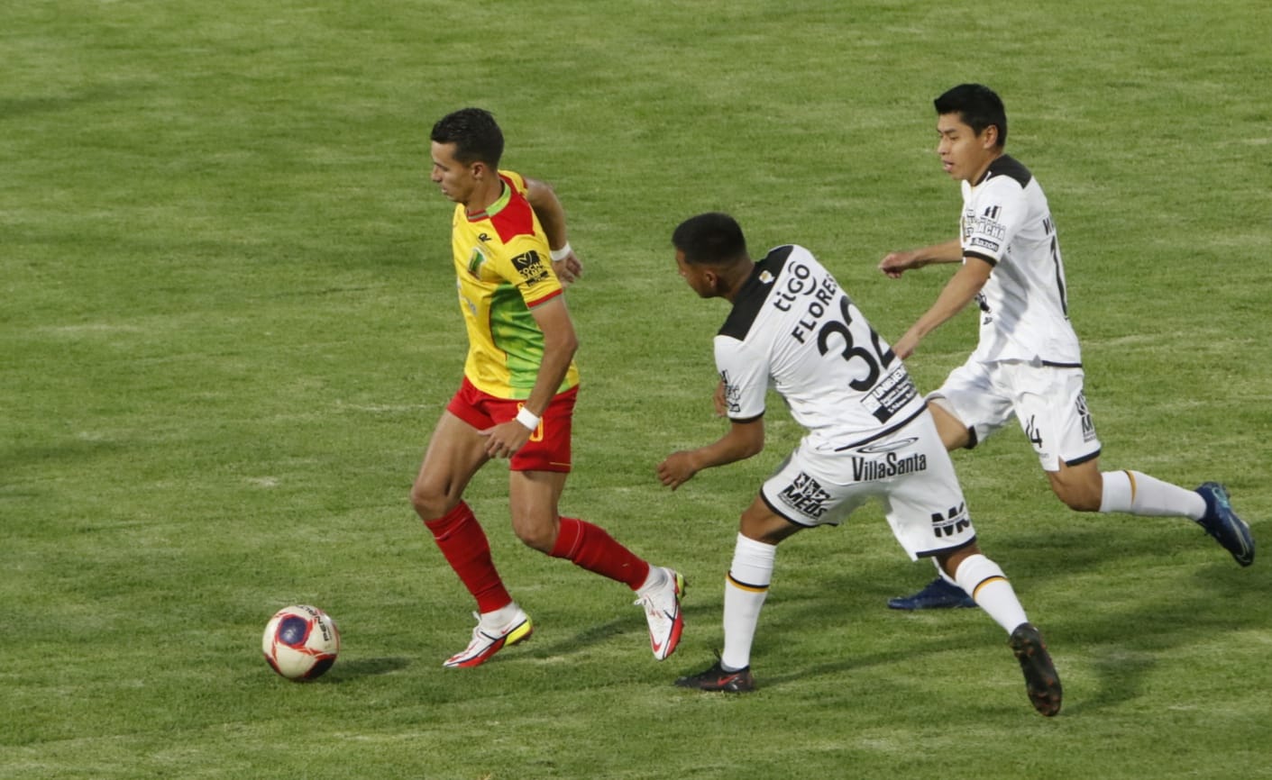 The Strongest se lleva un punto del Valle