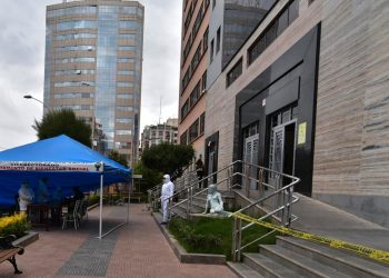La UMSA confirma el cierre del punto de vacunación en el monoblock