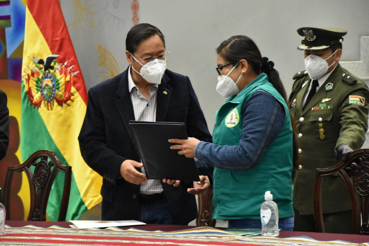 El Gobierno reglamenta la afiliación de las trabajadoras del hogar a la CNS