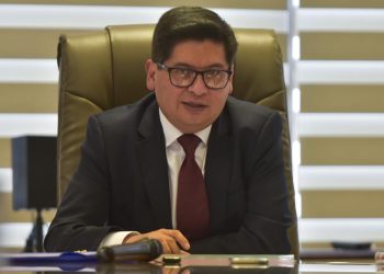 Montenegro afirma que se infunde miedo sobre la ley de ganancias ilícitas con ‘sofismas’