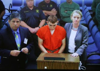 Autor de tiroteo en un instituto de Florida se declarará culpable de 17 asesinatos
