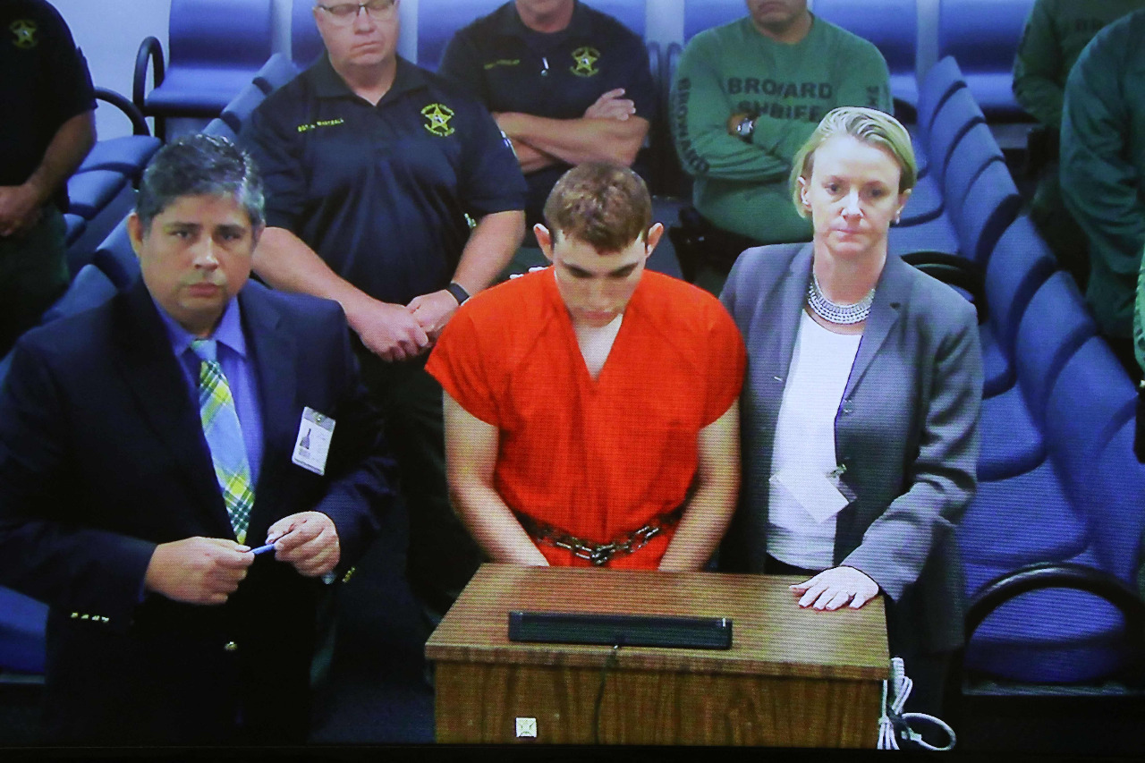 Autor de tiroteo en un instituto de Florida se declarará culpable de 17 asesinatos