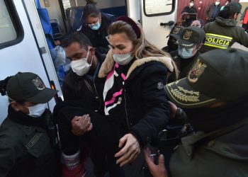 Un nuevo informe médico solicita hospitalización de Jeanine Áñez
