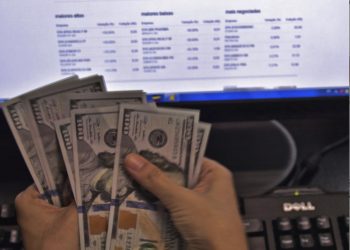 México anota déficit comercial de 2.398 millones de dólares en septiembre
