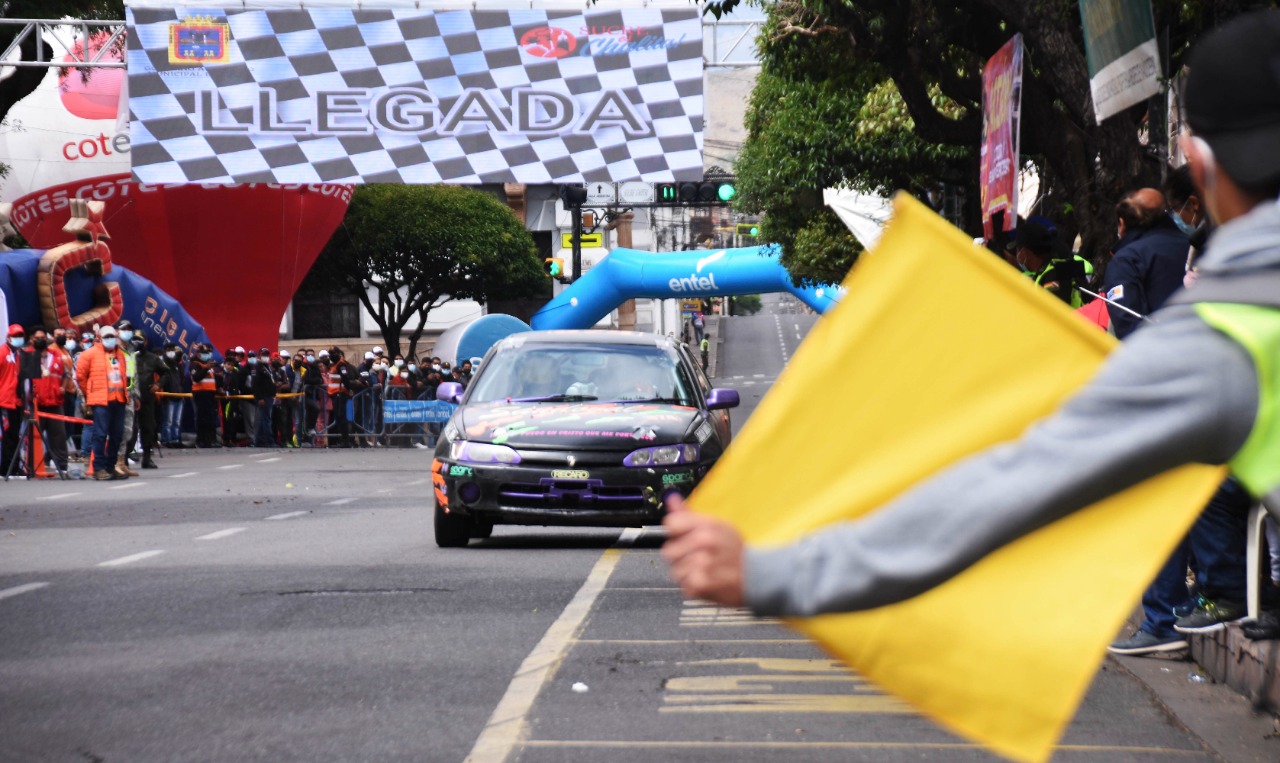 Una fiesta deportiva se vivió en el primer día del Circuito Óscar Crespo