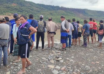 Militares buscan a seis personas desaparecidas tras desborde de río Mapiri