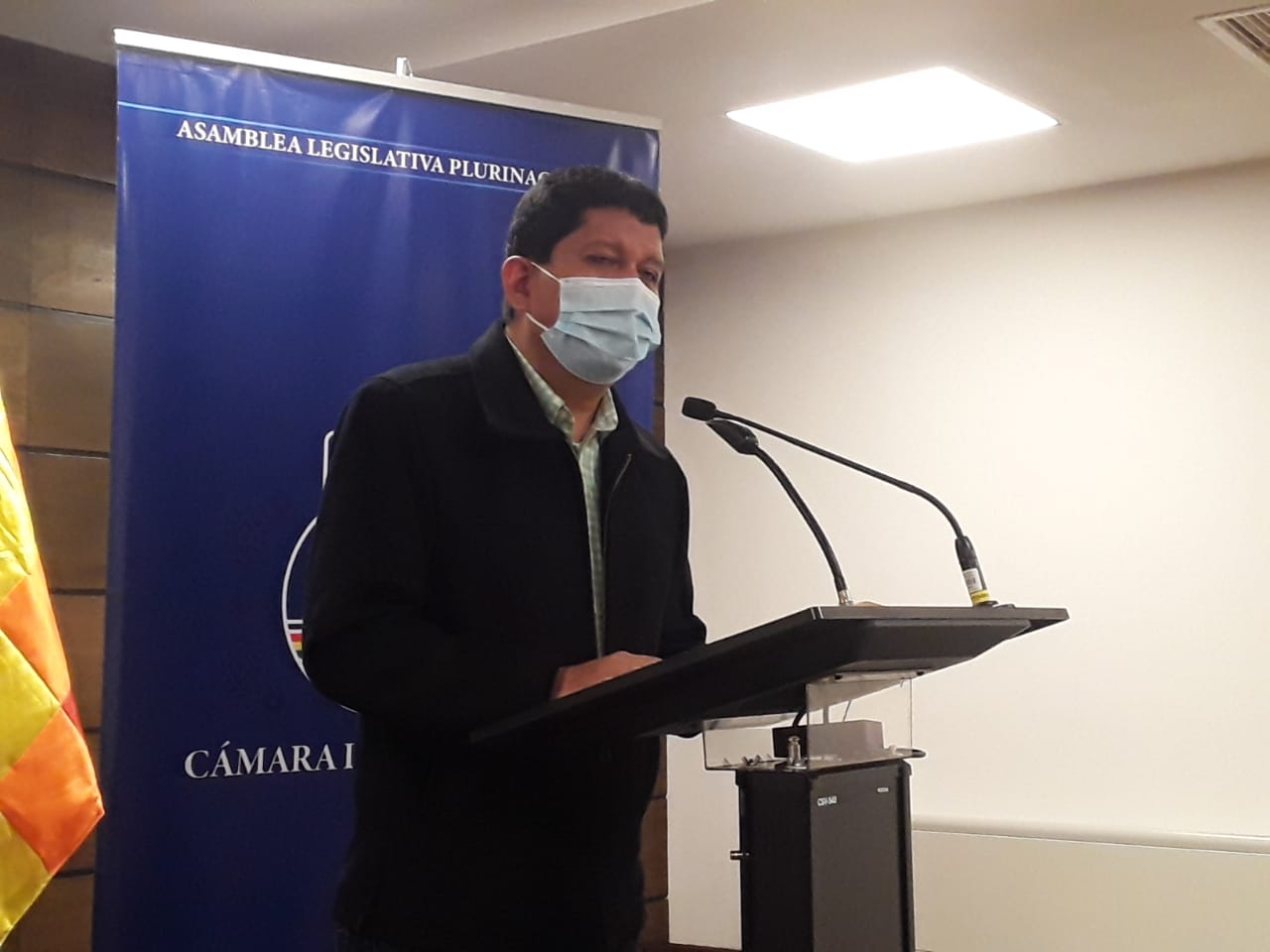 Senador Flores asegura que corresponde la destitución de la vocal Baptista y no su renuncia