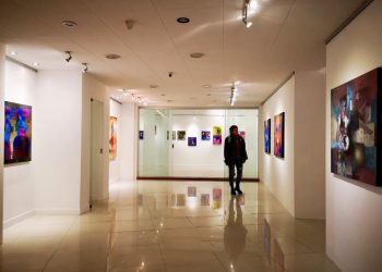 La Galería Mérida Romero vuelve a abrir sus puertas en un renovado espacio