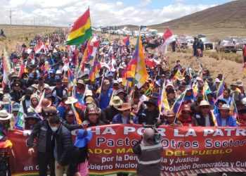 Marcha llega a Calamarca y Arce denuncia que la oposición busca ‘el estancamiento de Bolivia’