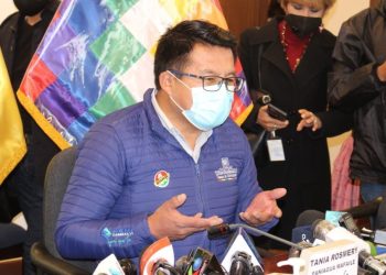 Tras advertencia de Huarachi, un diputado del MAS habla de ‘debatir’ nacionalizaciones