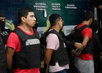 policía