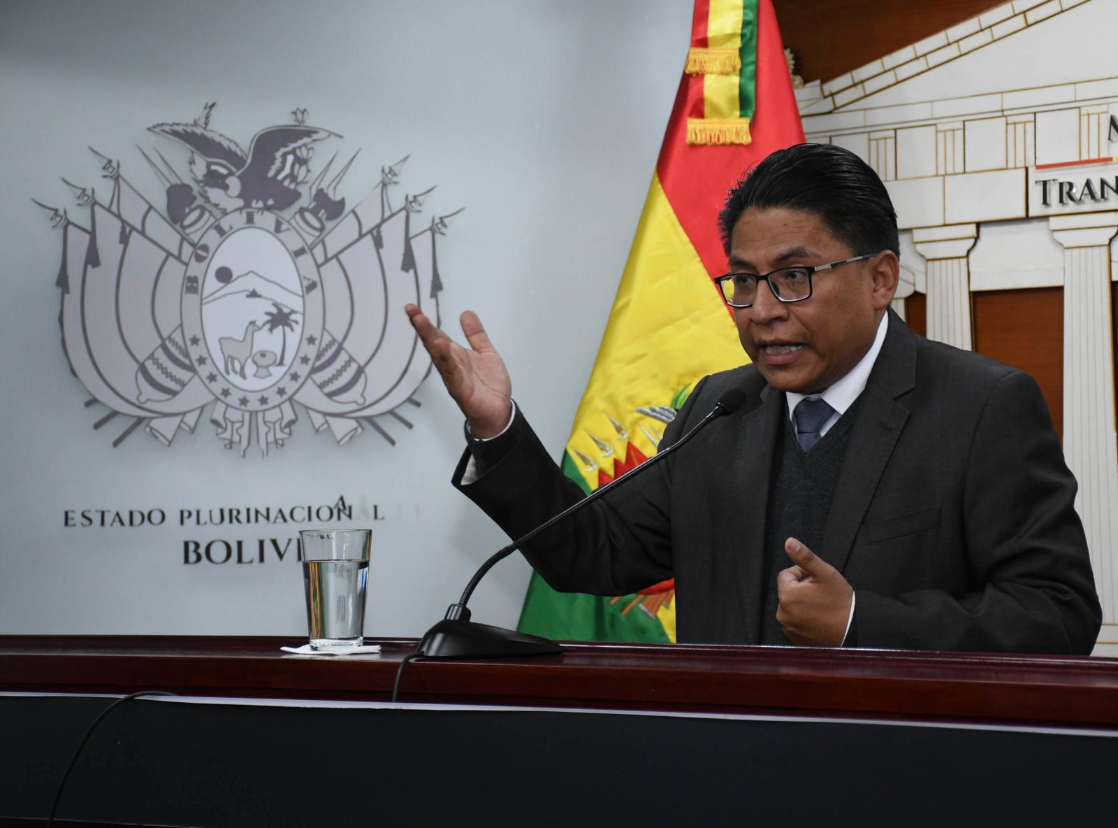 Gobierno preocupado por cuatro amparos presentados contra el reglamento de preselección para las judiciales.