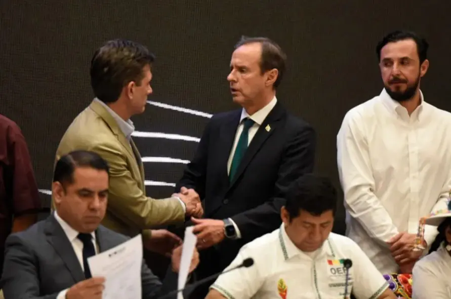 El TSE confirma debate presidencial para el 12 de octubre en La Paz