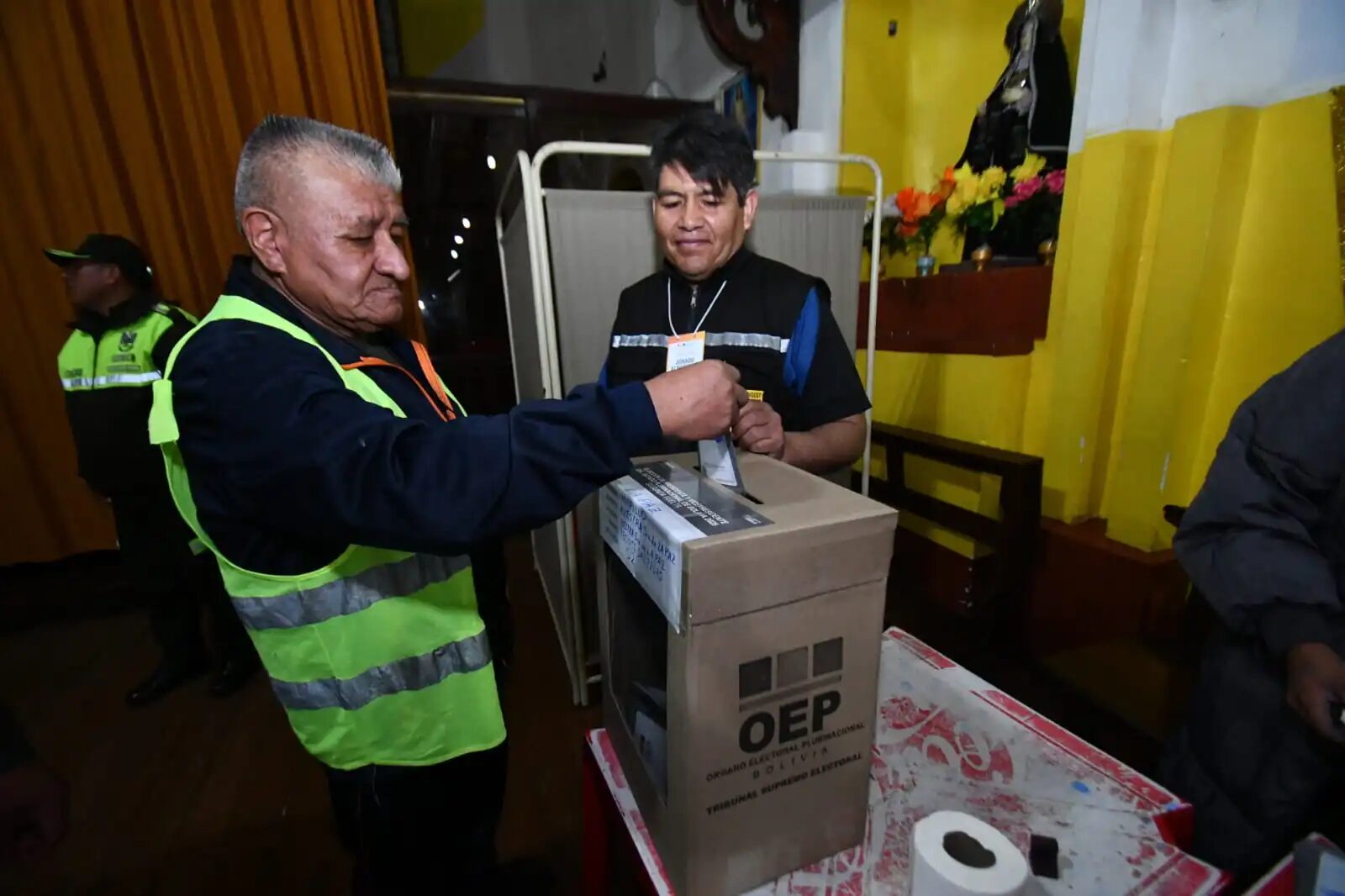 Red Observa Bolivia reporta la instalación del 99% de las mesas de votación