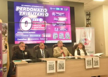 Autoridades de la Alcaldía de La Paz en conferencia de prensa. FOTO: GAMLP