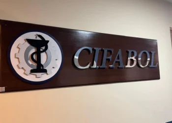 Cifabol valora reunión con Paz y espera solución a crisis farmacéutica