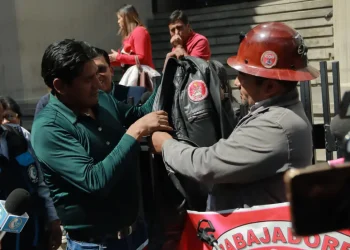 Mineros de Potosí rompen con la COB y se suman a la CTB