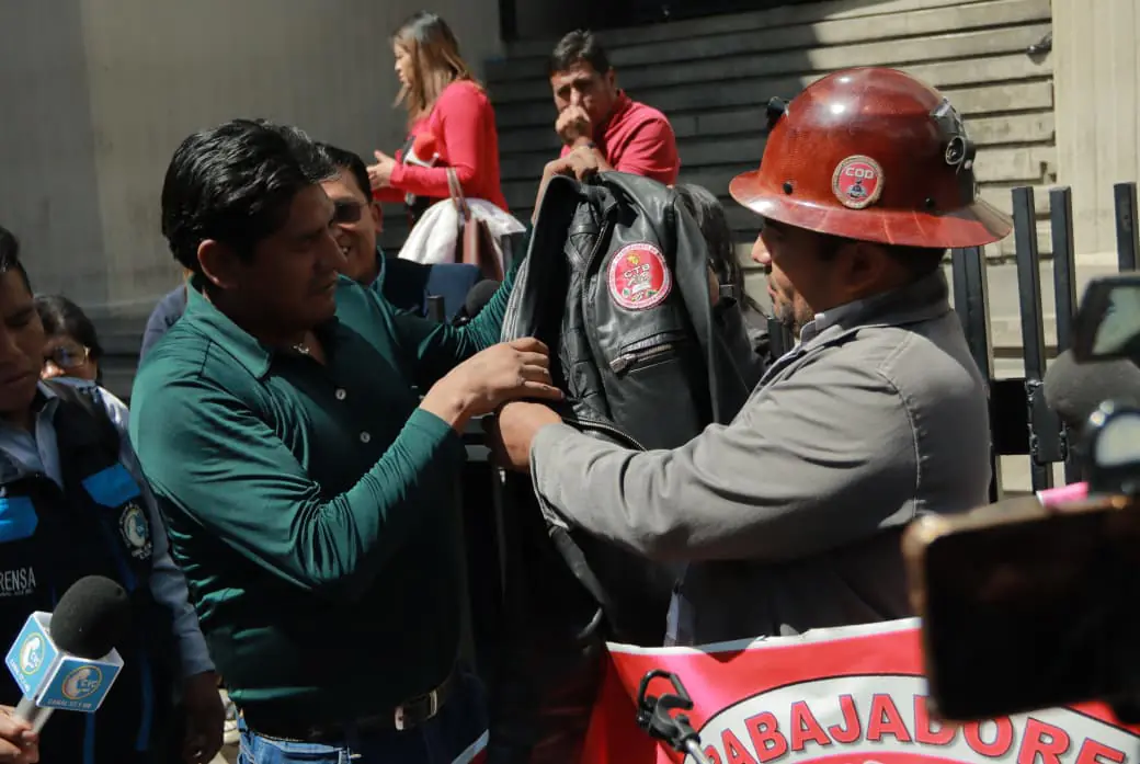 Mineros de Potosí rompen con la COB y se suman a la CTB