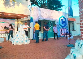 Stand de YLB en Agropecruz