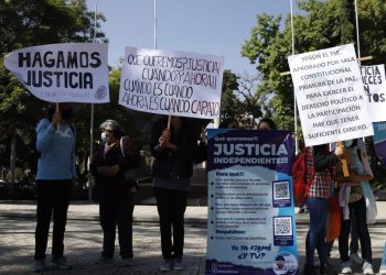 Juristas independientes necesitan 300 transcriptores para firmas digitaliziadas.