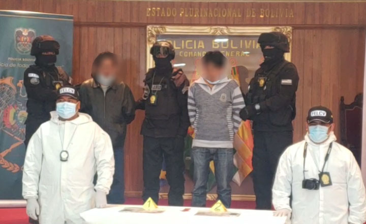 La Policía presenta al padre y al tío abuelo acusados de violación, hay tres víctimas