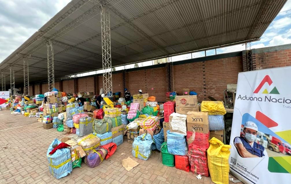 Gobierno intensifica controles para evitar el contrabando de combustible y huevo a Perú