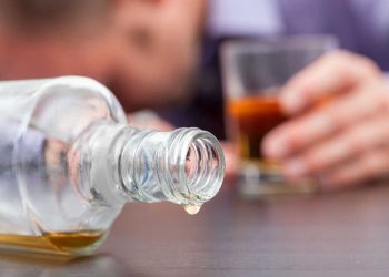 Al menos 18 muertos por alcohol adulterado en Rusia