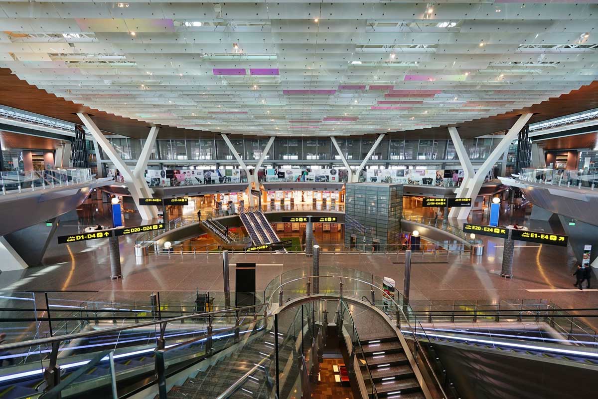 Mujeres demandarán a Qatar por revisiones invasivas en aeropuerto