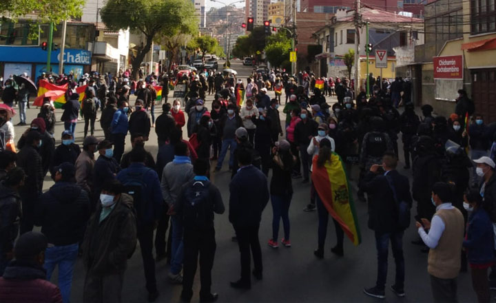 El Gobierno minimiza el paro y dice que Camacho y Calvo movilizan ‘grupos de choque’