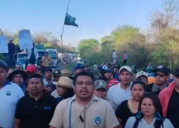 Guaraníes exigen presencia de Camacho en bloqueo de Abapó