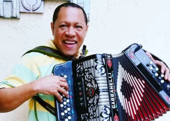 Bolañito presenta ‘Mi Corazón Hace Tum Tum’, lo nuevo de su repertorio