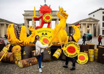 Alemania desconecta sus tres últimos reactores nucleares.