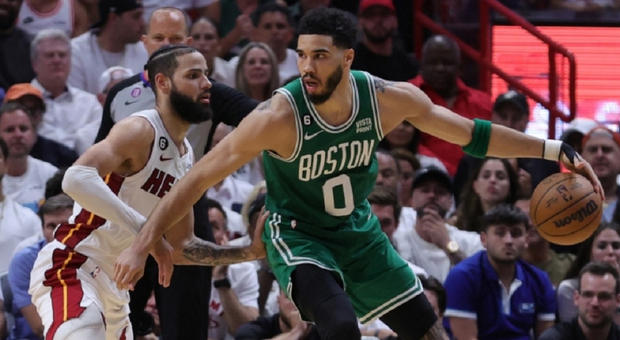 Celtics dan otro paso más al vencer a los Heat con paliza de 110-97