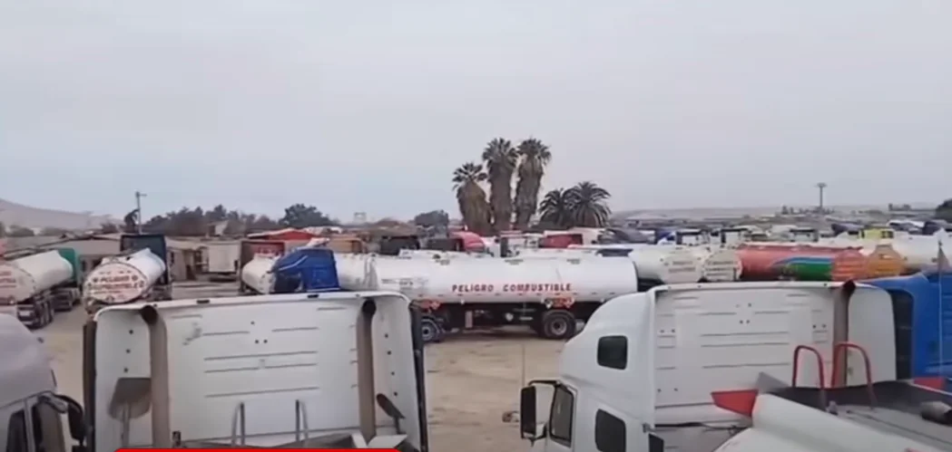 Cisterneros alertan paralización de carguíos de combustible en Chile y Perú