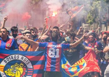 Detenidos 14 miembros de los Boixos Nois, hinchas radicales del Barcelona