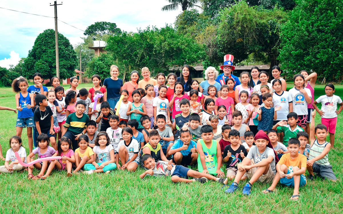 En ocasión del mes de los niños, la compañía otorgó pólizas de seguros contra accidentes personales a los niños y personal administrativo del Hogar “Obra Misionera Llamada de Medianoche” de Riberalta.